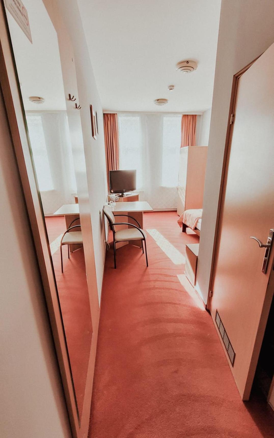 Hotel Marco Będzin Екстериор снимка